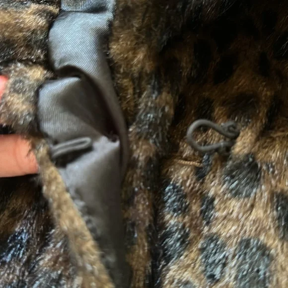 TopShop Faux Leopard Fur Jacket size S/M (4-6) EUC pls see description - Picture 6 of 15